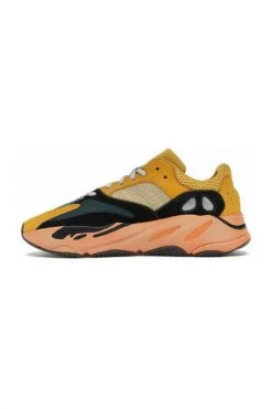 Adidas YEEZY BOOST 700 SNEAKERS Yellow -Adidas Verkoopwinkel e94e4dadef9739cdeaeb546f3790e428