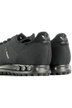 Adidas Sneakers Black -Adidas Verkoopwinkel ef3c858bfa52e8b10e9549e3866606e5